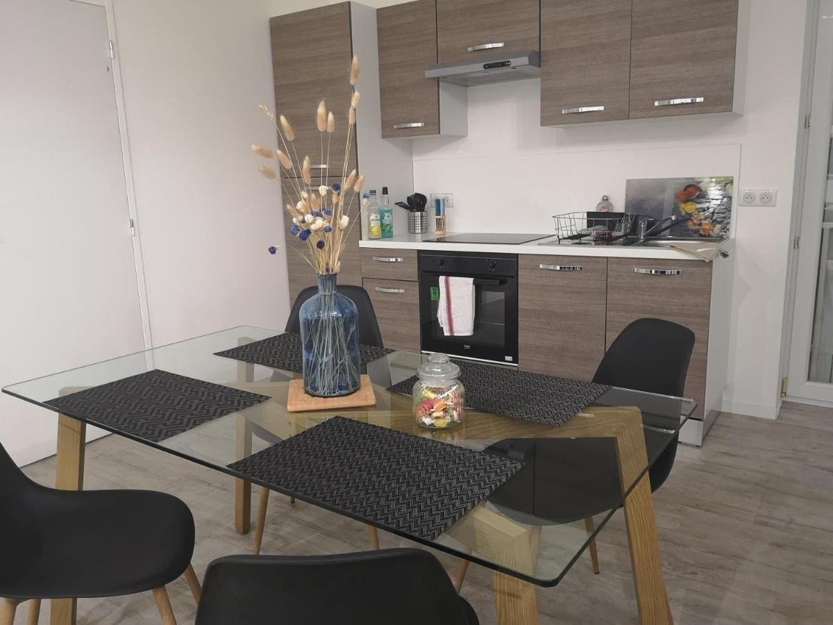 T3 Avec Salle De Bain Privative Par